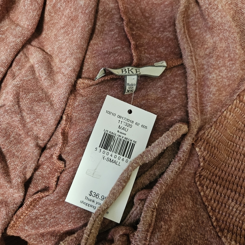 BKE Long Sleeve Distressed Top NWT - Picture 12 of 12